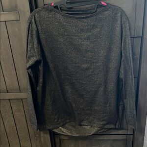 Lululemon back in action long sleeve size 4/6